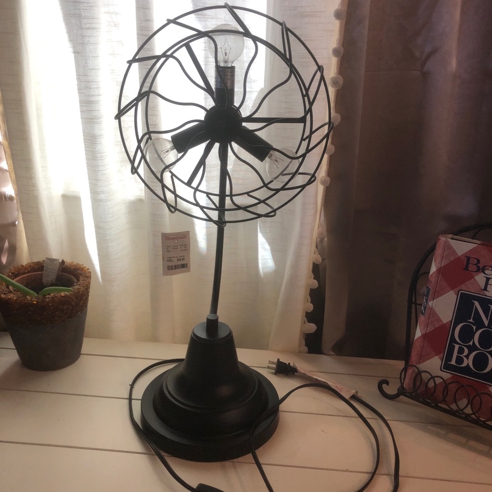 3 bulb metal light .